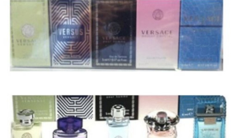 Versace Travel Coffret Miniature 5 Piece Perfume Gift Set