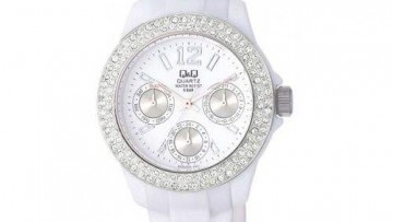 QQ Womens Fashion Analog Watch [ZA03-J002Y]