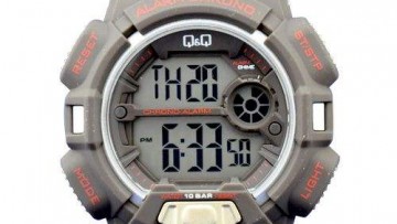 QQ Mens Grey Digital Sports Watch [M132J003Y]