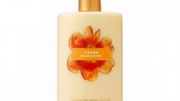 Victoria's Secret Garden Amber Romance Hydrating Body Lotion 8.4 fl oz (250 ml)