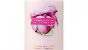Victoria's Secret Garden Strawberries and Champagne Hydrating Body Lotion