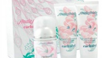 Cacharel Anais Anais 3 Piece Perfume Gift Set for Women