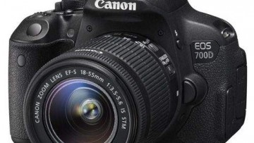 Canon EOS 700D 18-55mm Lens Kit [Black]