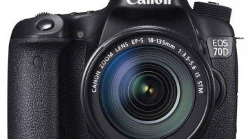 Canon EOS 70D EF-S 18-55mm IS STM Lens Kit [20.2 MP/Black]