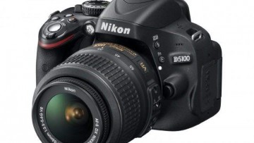 Nikon D5100 Digital SLR Camera with 18-55mm Lens Kit