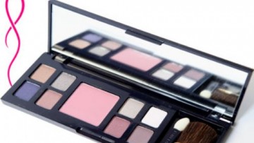 Estee Lauder Deluxe Palette with BlushEye shadow
