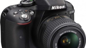 Nikon D5300 24.2MP Digital SLR Camera with 18-55mm Lens Kit