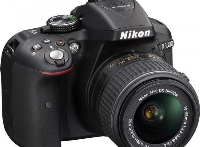 Nikon D5300 24.2MP Digital SLR Camera with 18-55mm Lens Kit