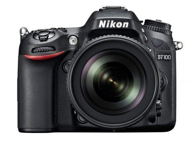 Nikon D7100 Digital SLR Camera with 18-105mm Lens Kit