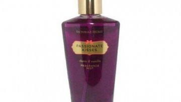 Victoria's Secret passionate kisses Fragrance Mist 250ml