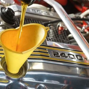 Oil Change – Full Service CAR Shop Online at Special Price from UAE Mega Deals