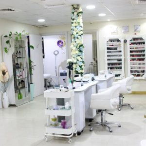 Buy Glow & Rejuvenate: Eye Contour, Herbal & Dr. Renaud Facials Mega Deals Now at Special Price in UAEMegaDeals.com Glow & Rejuvenate: Eye Contour, Herbal & Dr. Renaud Facials FACIAL TREATMENTS Shop Online at Special Price from UAE Mega Deals