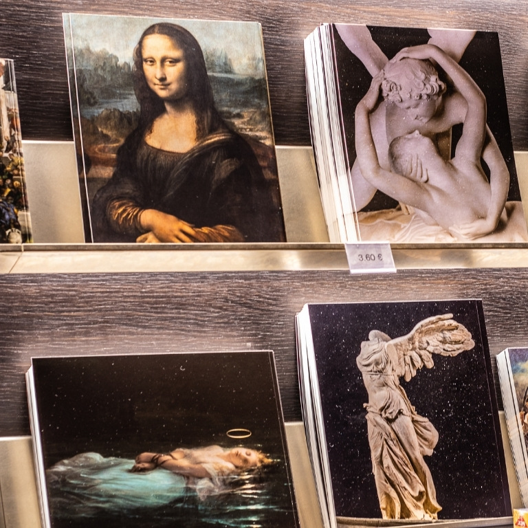 Louvre Museum - Paris Priority Access and Access to Mona Lisa  Arc du Carrousel