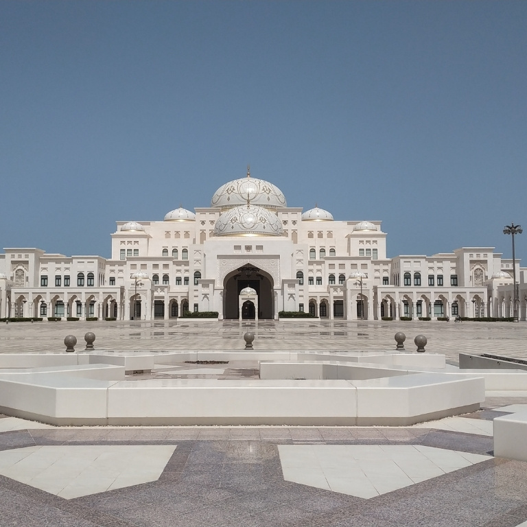 Qasr Al Watan + Dolphin & Seal Show - Combo  UAE Presidential Palace