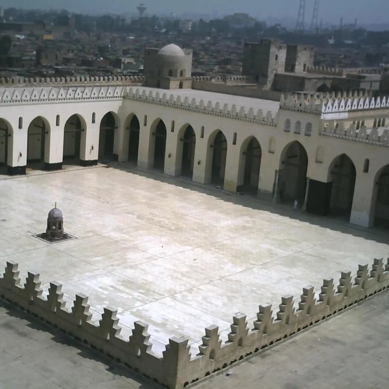 Cairo: Explore Al-Hakim Mosque with Local Guide  Al-Hakim Mosque Cairo